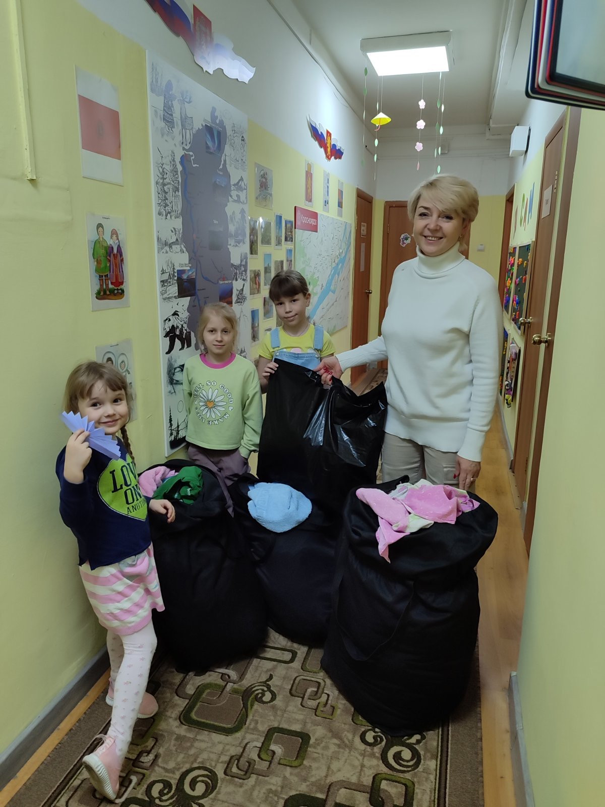 Благодаря экологическому конкурсу, старые ткани получили вторую жизнь.  Красноярский рабочий