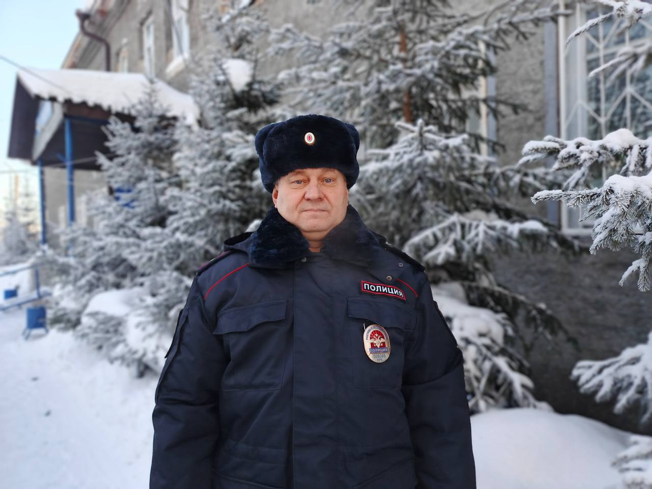 Старший участковый уполномоченный Козульского отдела МВД Вадим Коростелёв