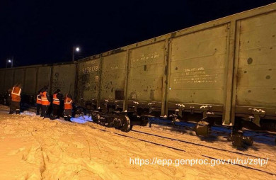 В Омске произошёл сход с пути четырёх порожних железнодорожных вагонов