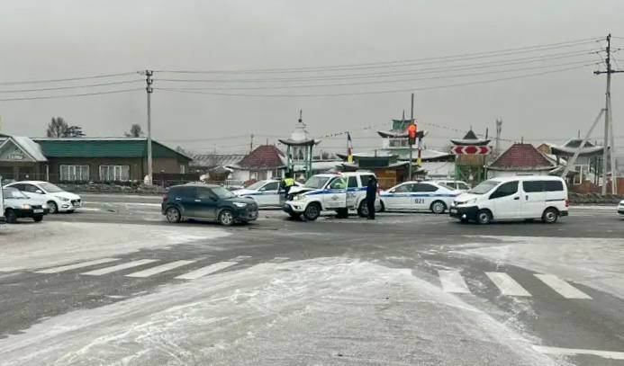 В столице Тувы Кызыле произошло ДТП с участием автопатруля ДПС