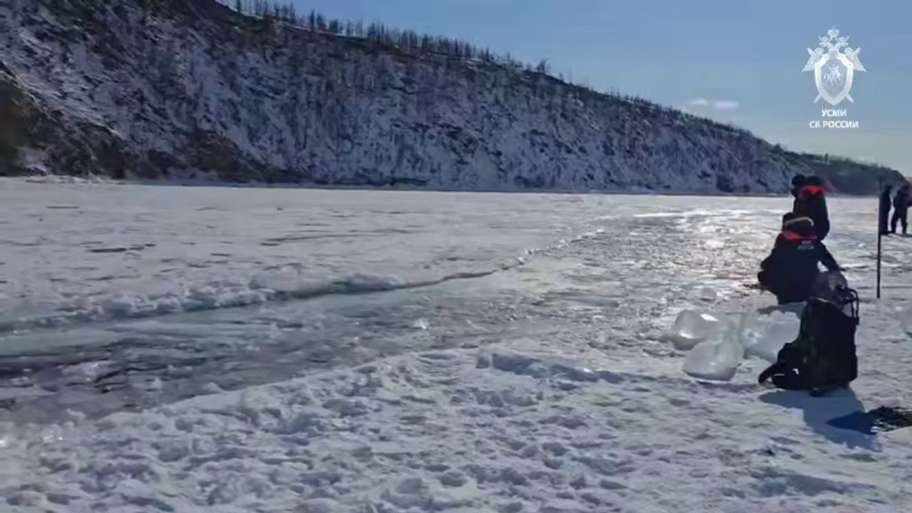 Следователи завершили осмотр места происшествия на Байкале, где погибла группа туристов