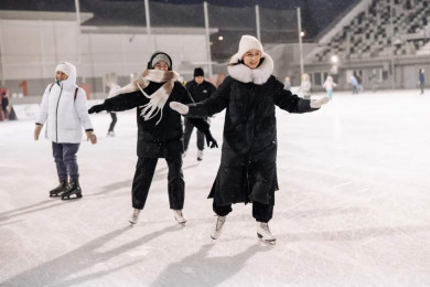 Красноярцев приглашают покататься на коньках в последний раз в нынешнем сезоне