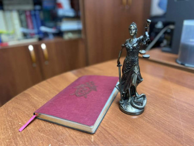 Балахтинских чиновников обвиняют в мошенничестве в крупном размере