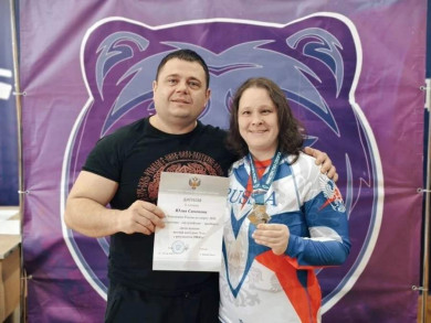 Юлия Самонова – серебряный призёр чемпионата России по пара-пауэрлифтингу