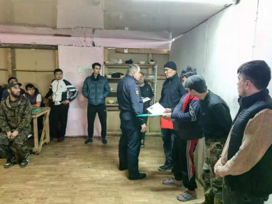 Шестеро граждан ближнего зарубежья отправятся на родину после рейда в Енисейском округе