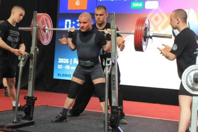 Красноярские пауэрлифтеры – серебряные призёры чемпионата России