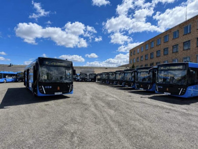 Более полусотни новых газовых автобусов вышли на маршруты Красноярска
