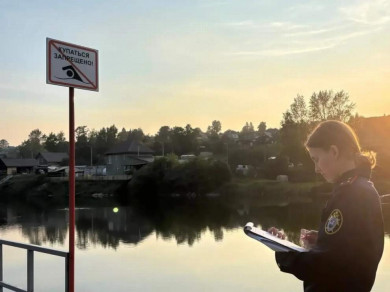 В Красноярске вчера вечером на озере утонул 17-летний подросток