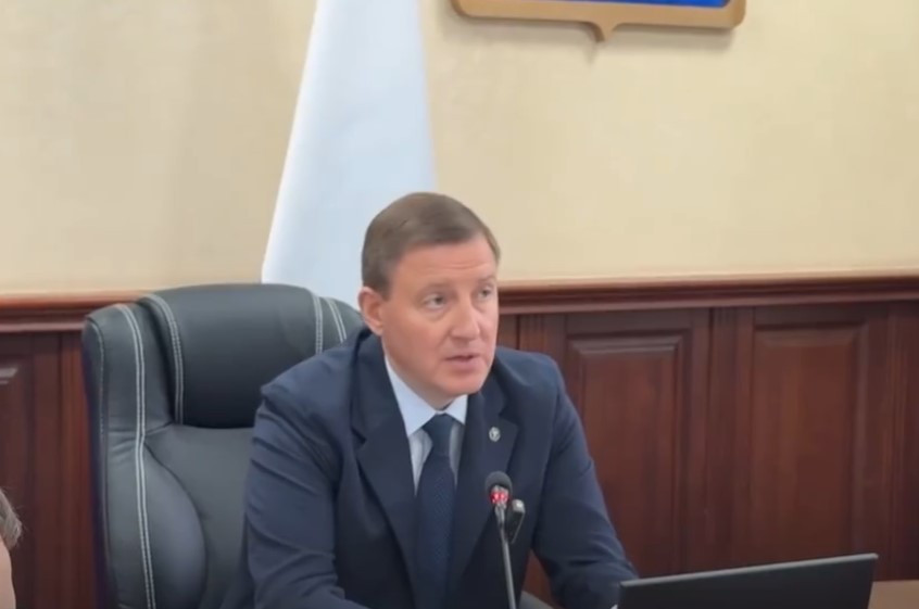 Андрей Турчак призвал жителей не создавать ажиотажа и не закупать топливо впрок