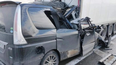 В Емельяновском округе водитель внедорожника врезался в ехавший впереди большегруз и погиб