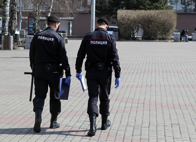 Полиция штрафует за маски. Полиция на выборах. Полиция санкт-петербурга. Сколько платят полицейским. Заплатят ли полиции за выборы.