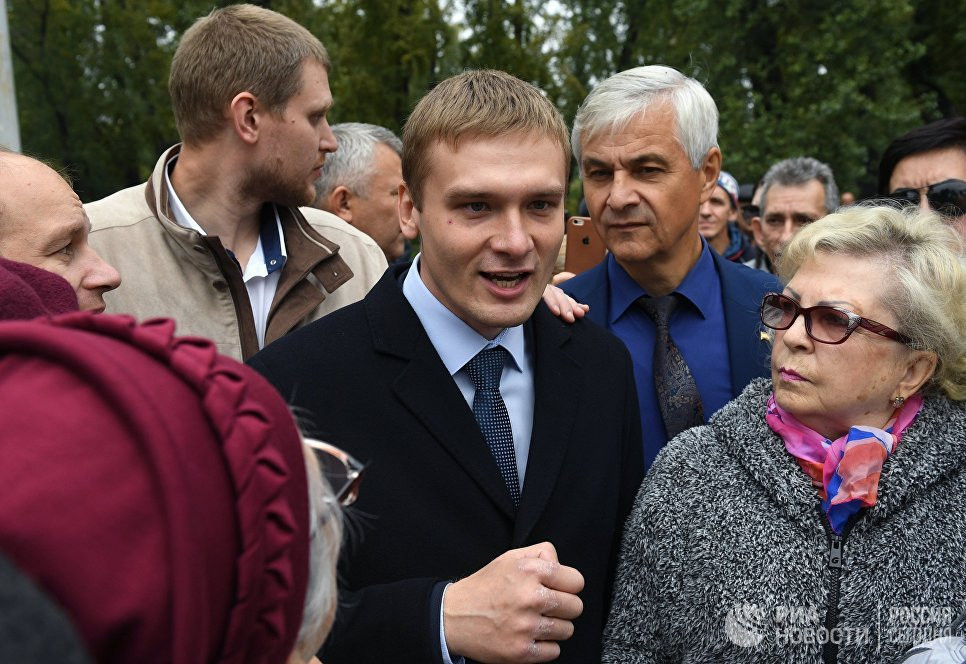 Коновалов пока ещй фаворит выборов, но тучи над ним сгущаются