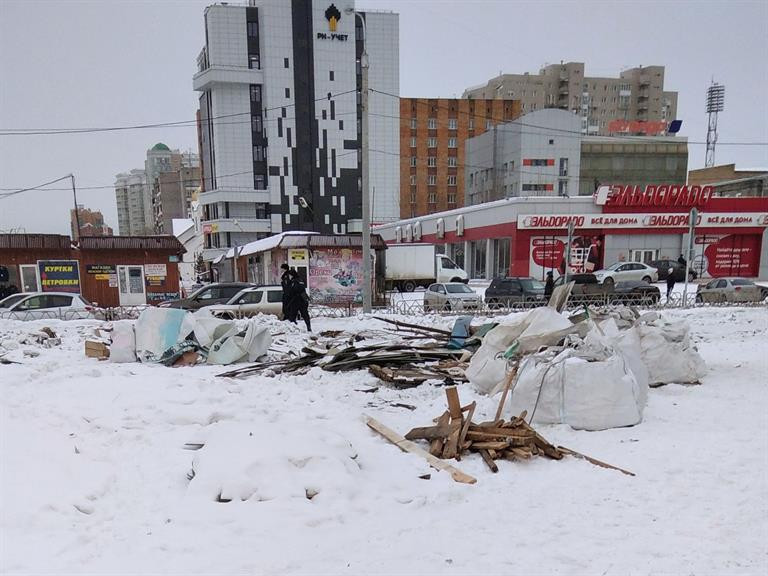 Зимой павильоны возле Центрального рынка были демонтированы