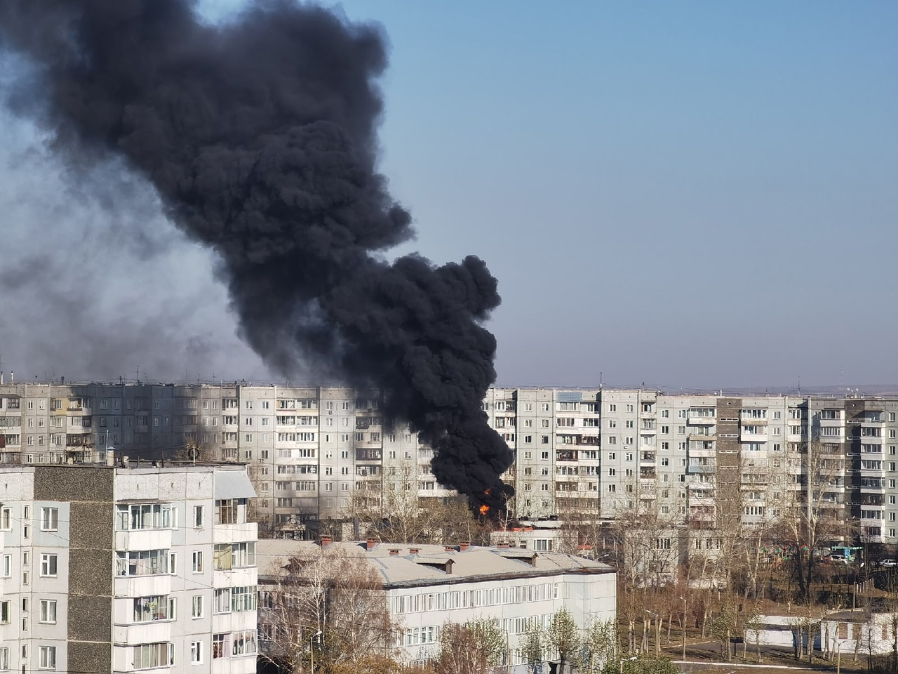 В Красноярске загорелся 