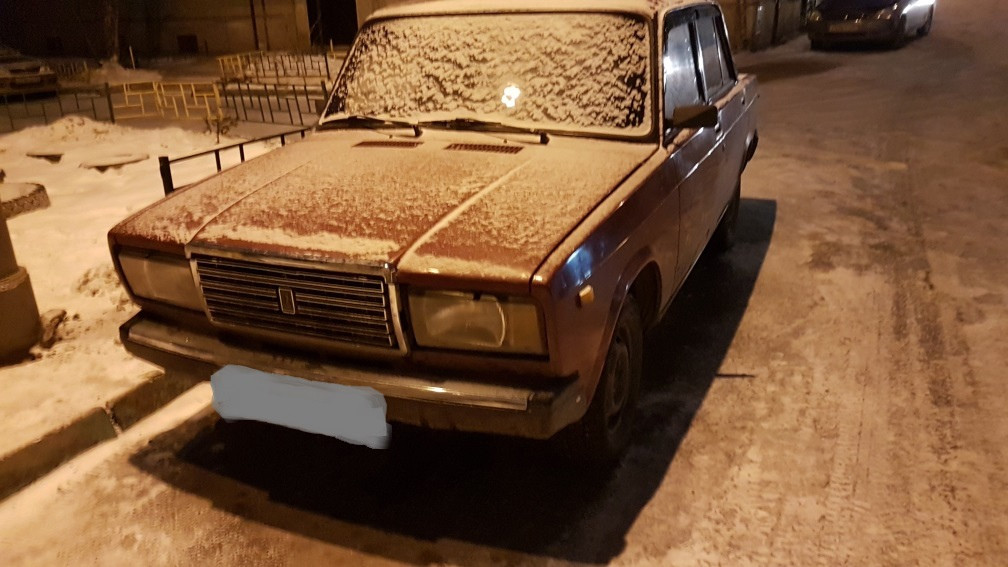 Школьник угнал машину