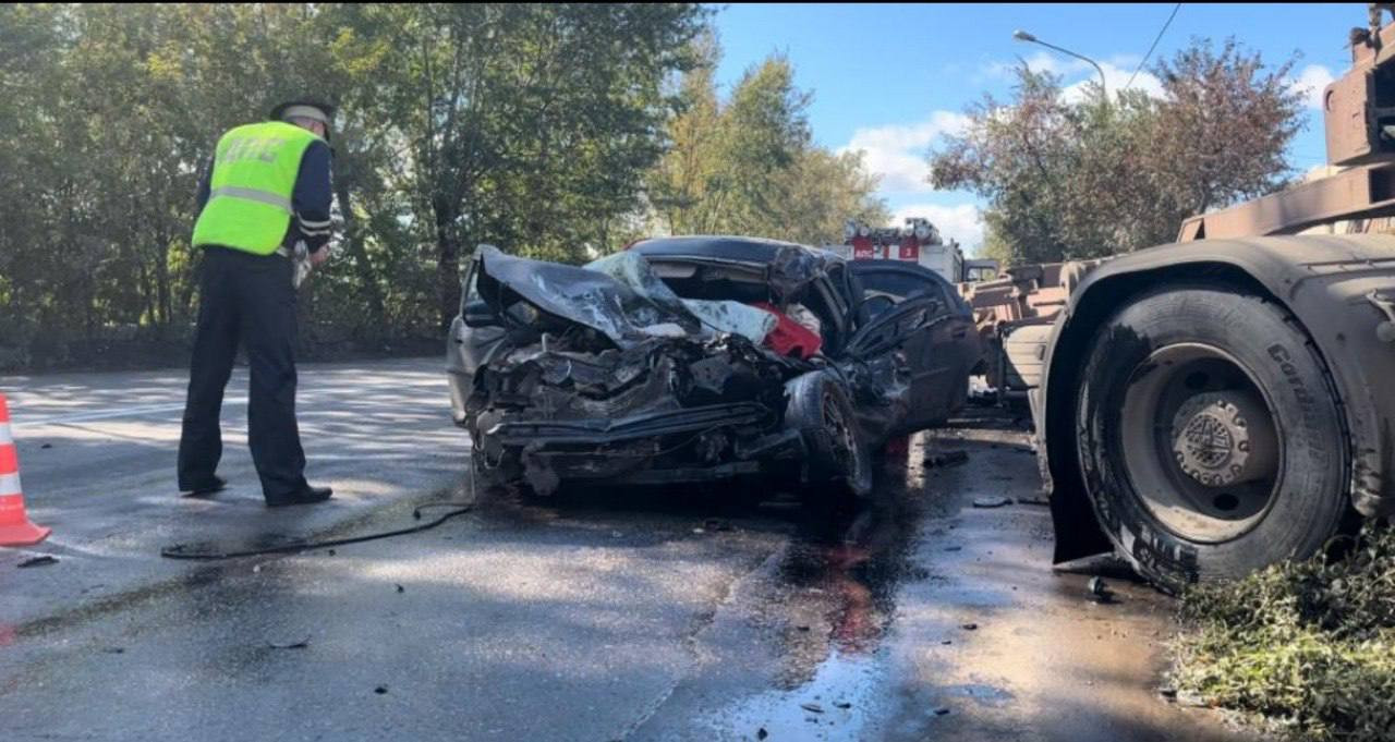 В Красноярске два человека погибли в ДТП с участием Volga Siber и МАЗ |  03.09.2022 | Красноярск - БезФормата